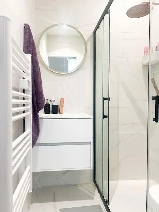 Apartment Studio Moderne - Canal St Martin Paris France