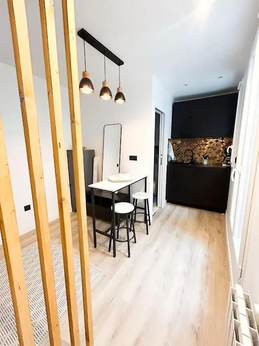 Studio Moderne - Canal St Martin Paris
